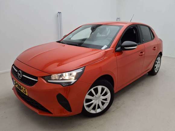 Вид спереди слева