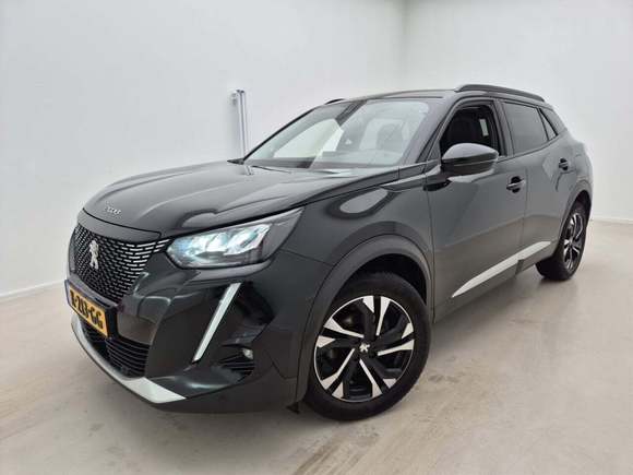 Вид спереди слева