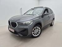 Pogled od napred levo