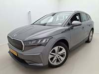 Вид спереди слева