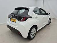 Pogled od pozadi desno