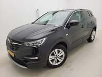 Вид спереди слева