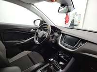 Вид на салон