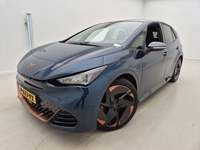 Вид спереди слева