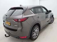 Pogled od pozadi desno