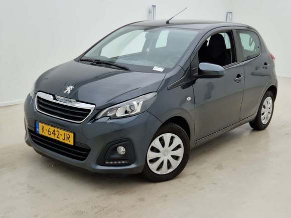 Pogled od napred levo