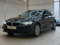 Pogled od napred levo