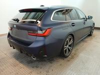 Pogled od pozadi desno