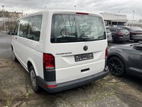 Вид сзади слева