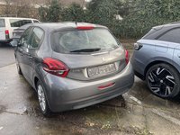 Вид сзади слева