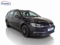 Skats no labās puses priekšā