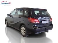 Вид сзади слева