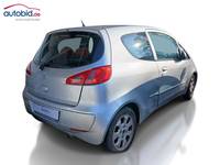 Pogled od pozadi desno