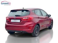 Pogled od pozadi desno