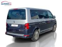 Pogled od pozadi desno