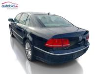 Pogled od pozadi levo