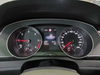 Pohled na přístrojovou desku