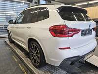 Pogled od pozadi levo