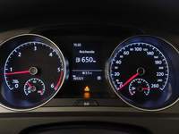 Pohled na přístrojovou desku