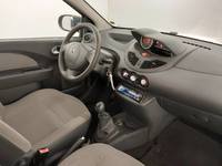 Вид на салон