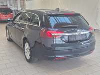 Pogled od pozadi levo