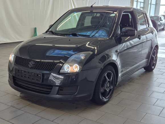 Pogled od napred levo