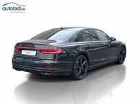 Skats no labās puses aizmugurē