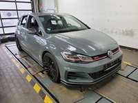 Pogled desno spredaj