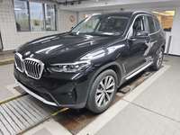 Pogled od napred levo