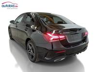 Pogled straga lijevo