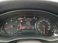 Pohled na přístrojovou desku