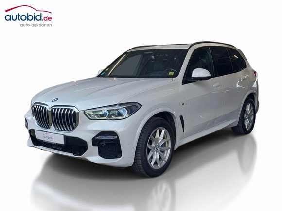 Pogled od napred levo