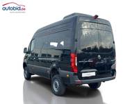 Pogled od pozadi levo