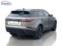 Pogled od pozadi desno