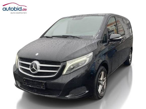 Pogled od napred levo