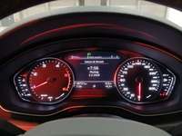 Pohled na přístrojovou desku