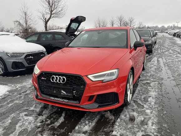 Вид спереди слева