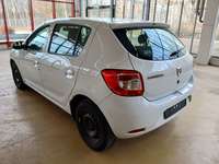 Aanzicht achter links