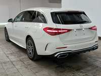 Pogled od pozadi levo