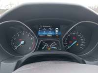 Pogled na kombinovani instrument