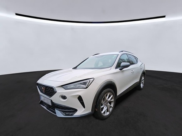 Pogled od napred levo