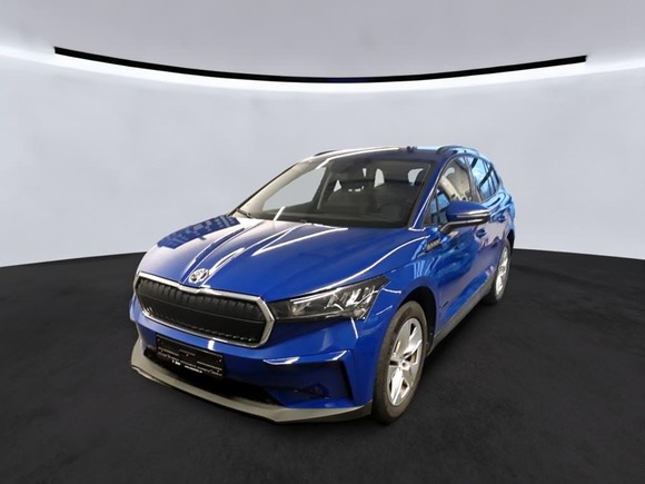 Pogled od napred levo