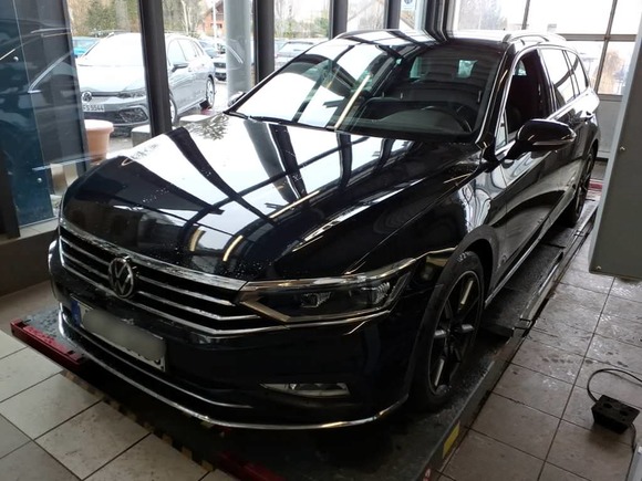 Pogled od napred levo