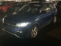 Pogled od napred levo