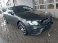 Náhled zpředu zprava