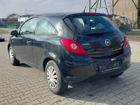 Вид сзади слева