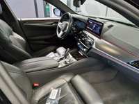 Вид на салон