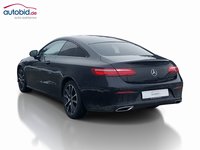 Widok z tyłu po stronie lewej