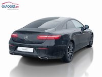 Widok z tyłu po stronie prawej