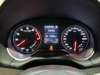 Pohled na přístrojovou desku